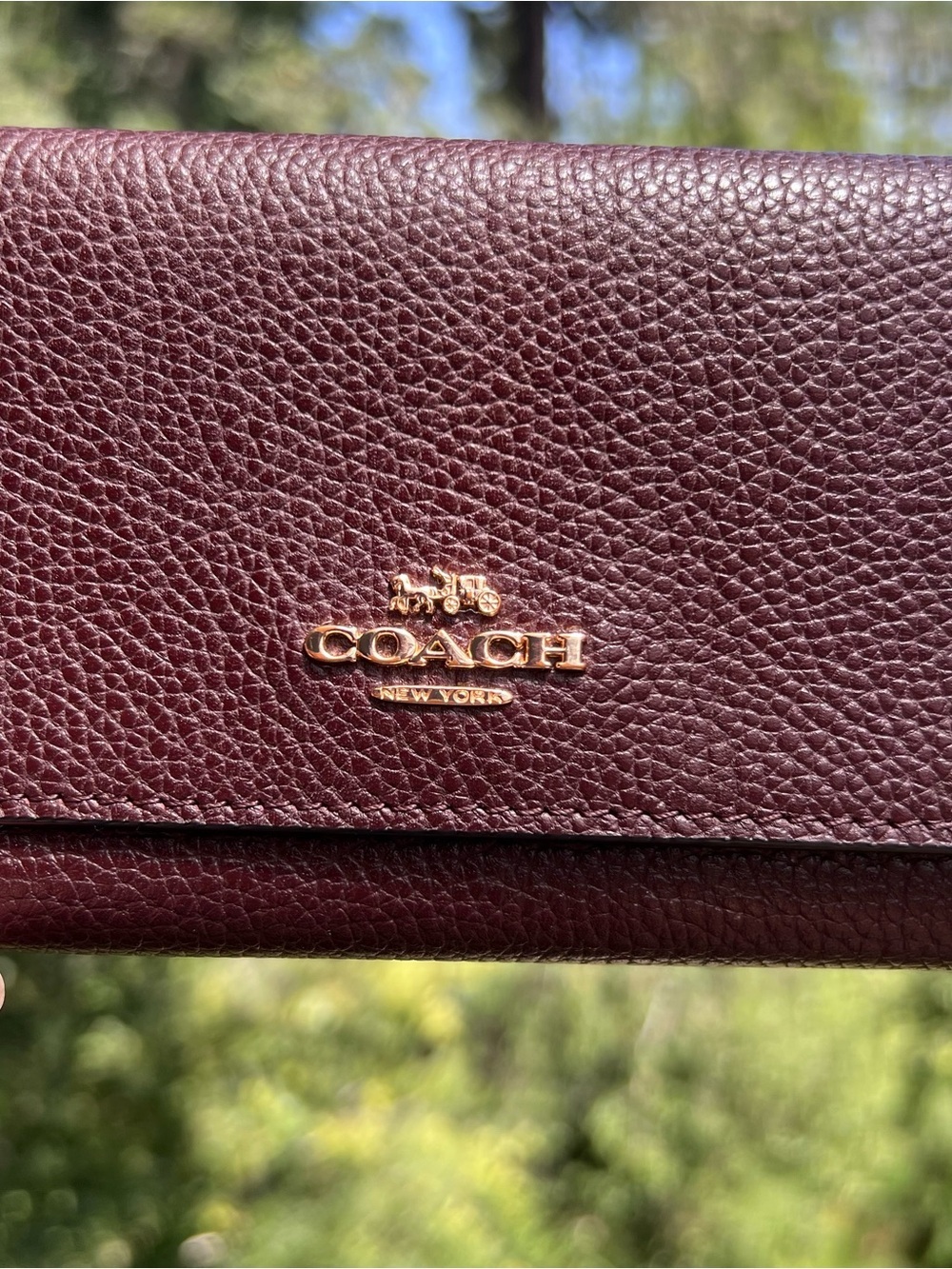 COACH VINTAGE Trifold Pebbled Leather Wallet Oxblood Brn/Purple w Gold Hardware - Picture 6 of 7